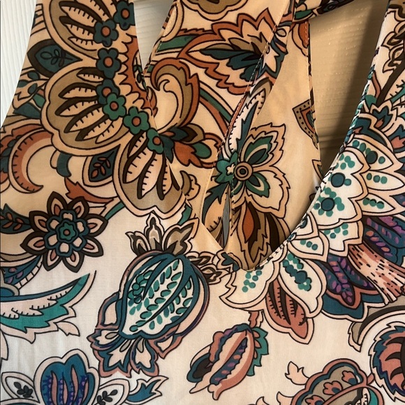 Floral Print Sleeveless Maxi Dress - Picture 3 of 6